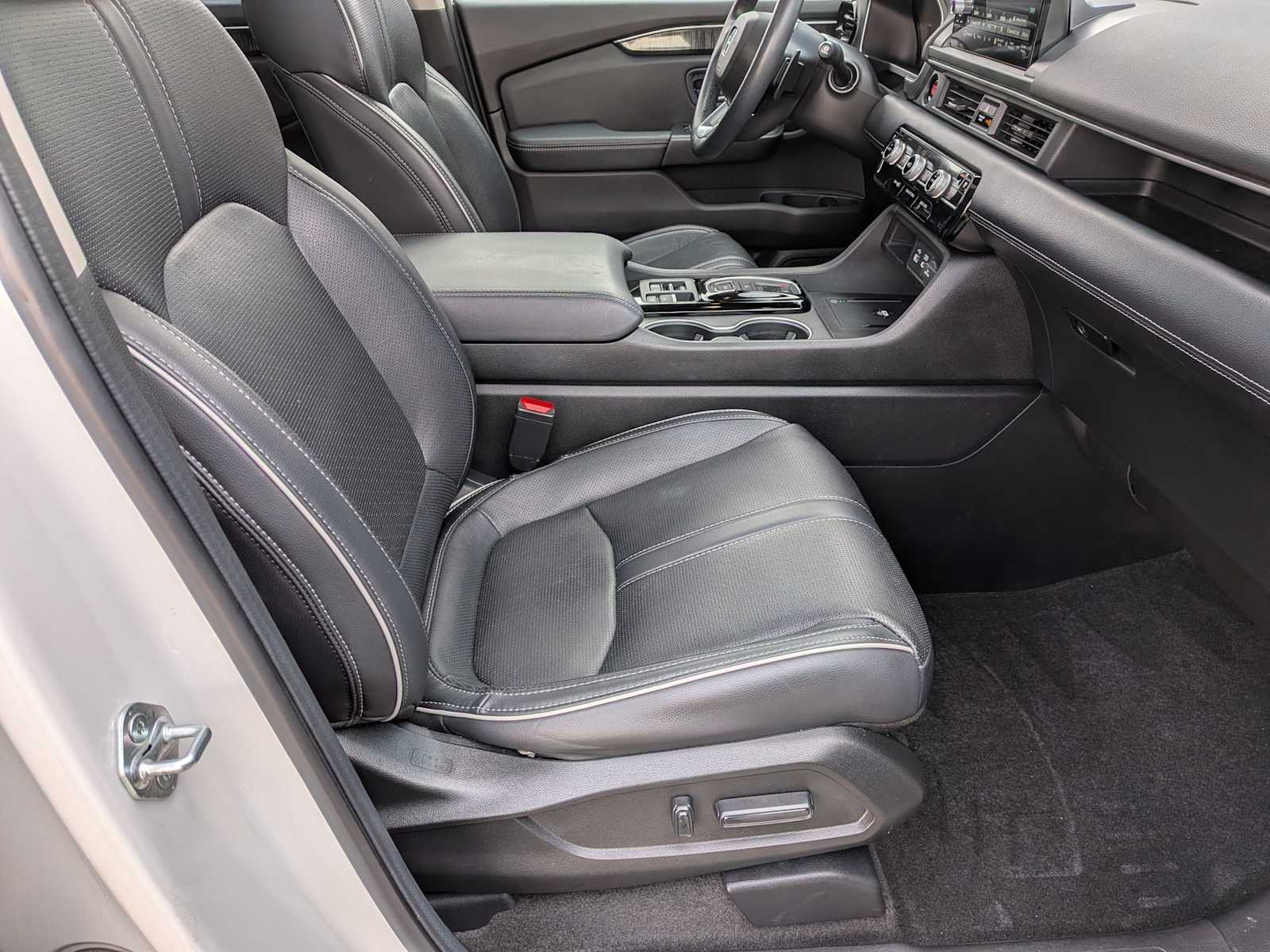 Thumbnail: 2023 Honda Pilot - 21