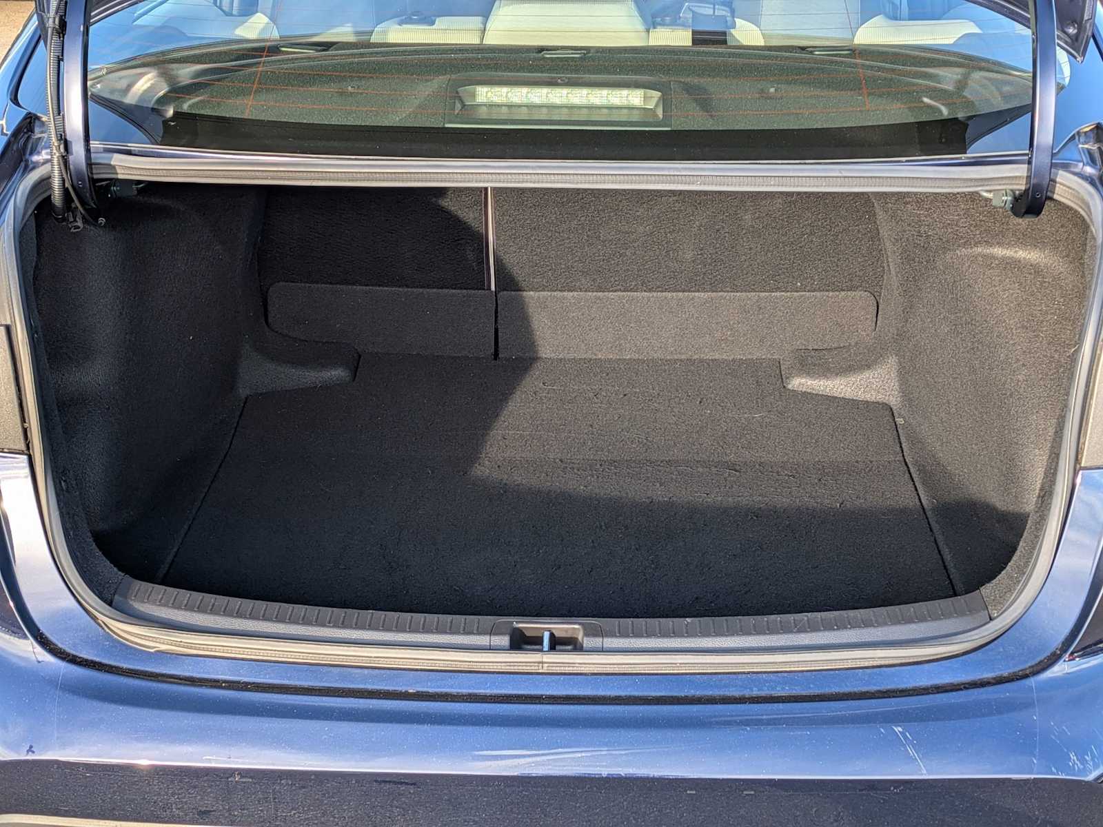 Thumbnail: 2022 Toyota Corolla - 29