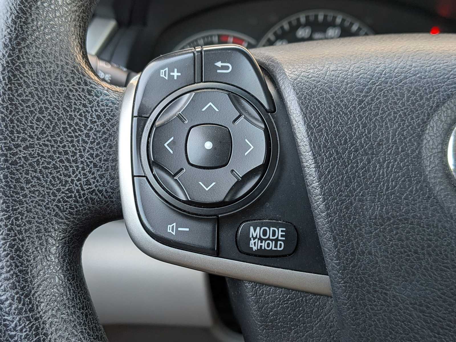 Thumbnail: 2014 Toyota Camry - 18