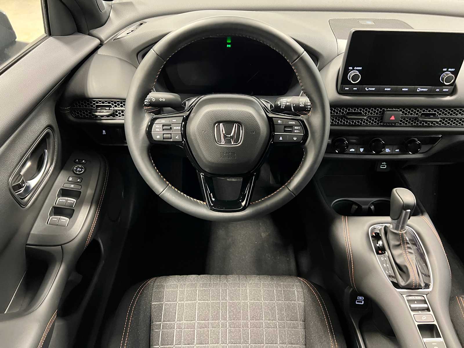 2025 Honda HR-V Sport 16