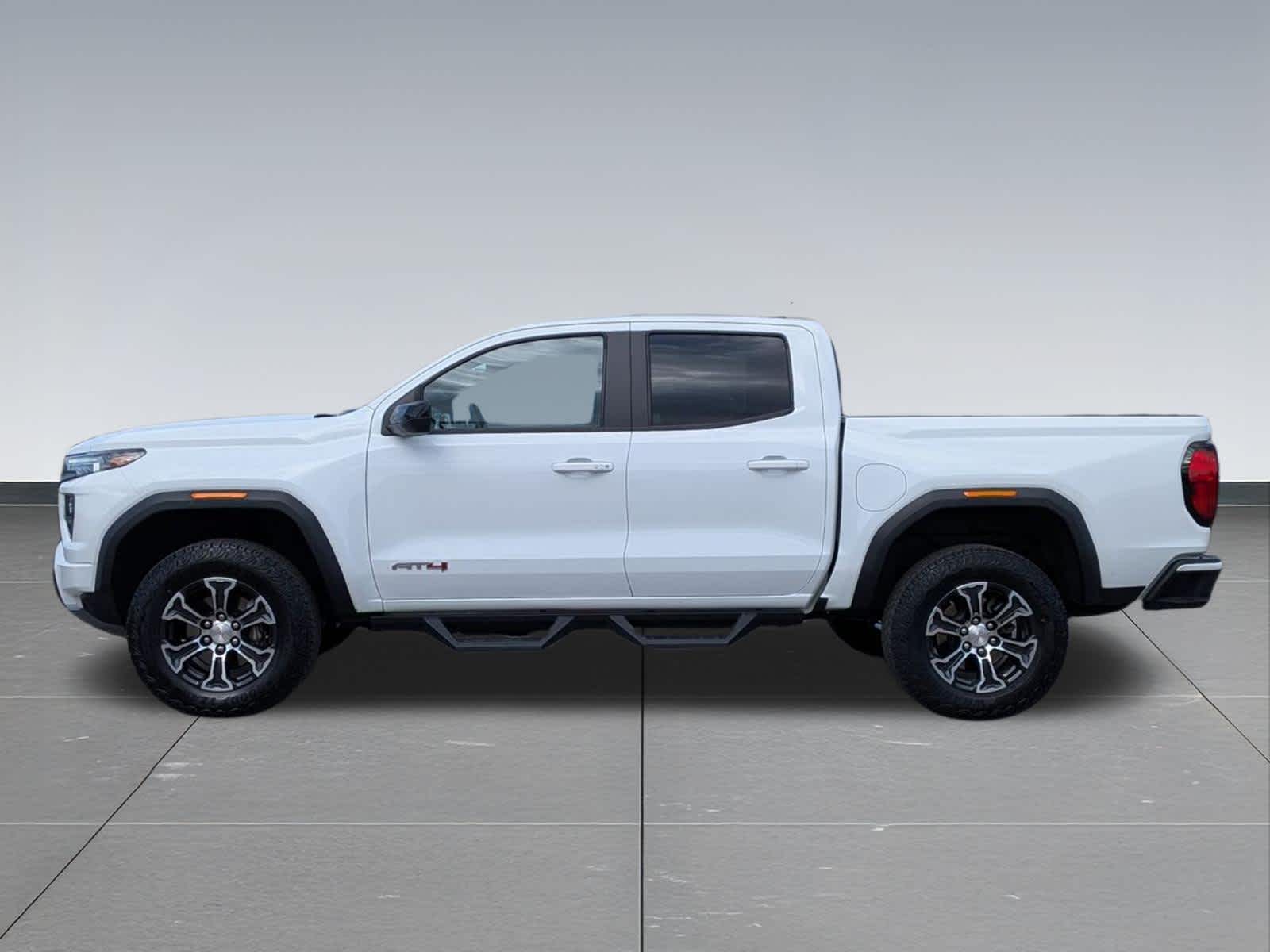 Thumbnail: 2023 GMC Canyon - 3