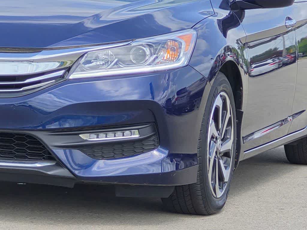 Thumbnail: 2016 Honda Accord - 16