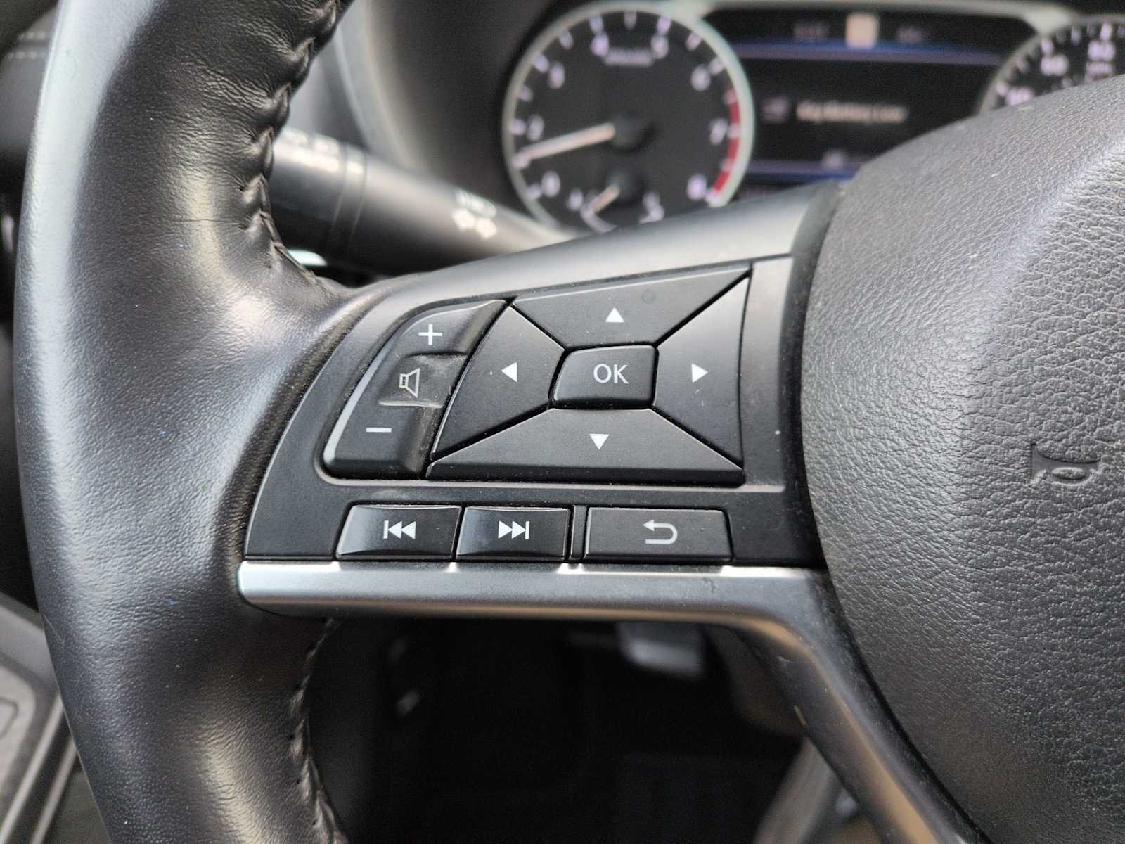 Thumbnail: 2020 Nissan Sentra - 22