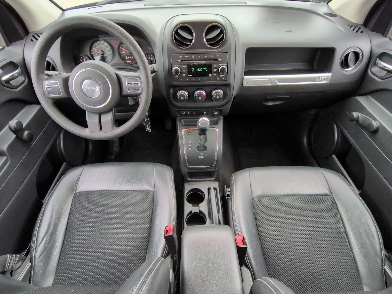 Thumbnail: 2015 Jeep Compass - 15