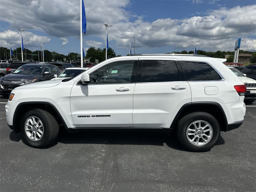 Used 2019 Jeep Grand Cherokee Laredo E with VIN 1C4RJFAG5KC527312 for sale in Waukesha, WI