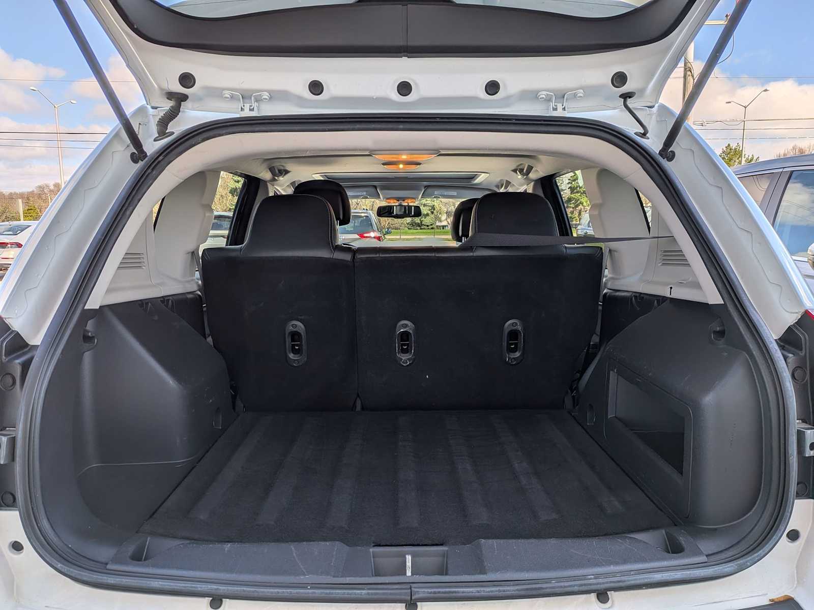 Thumbnail: 2017 Jeep Compass - 33