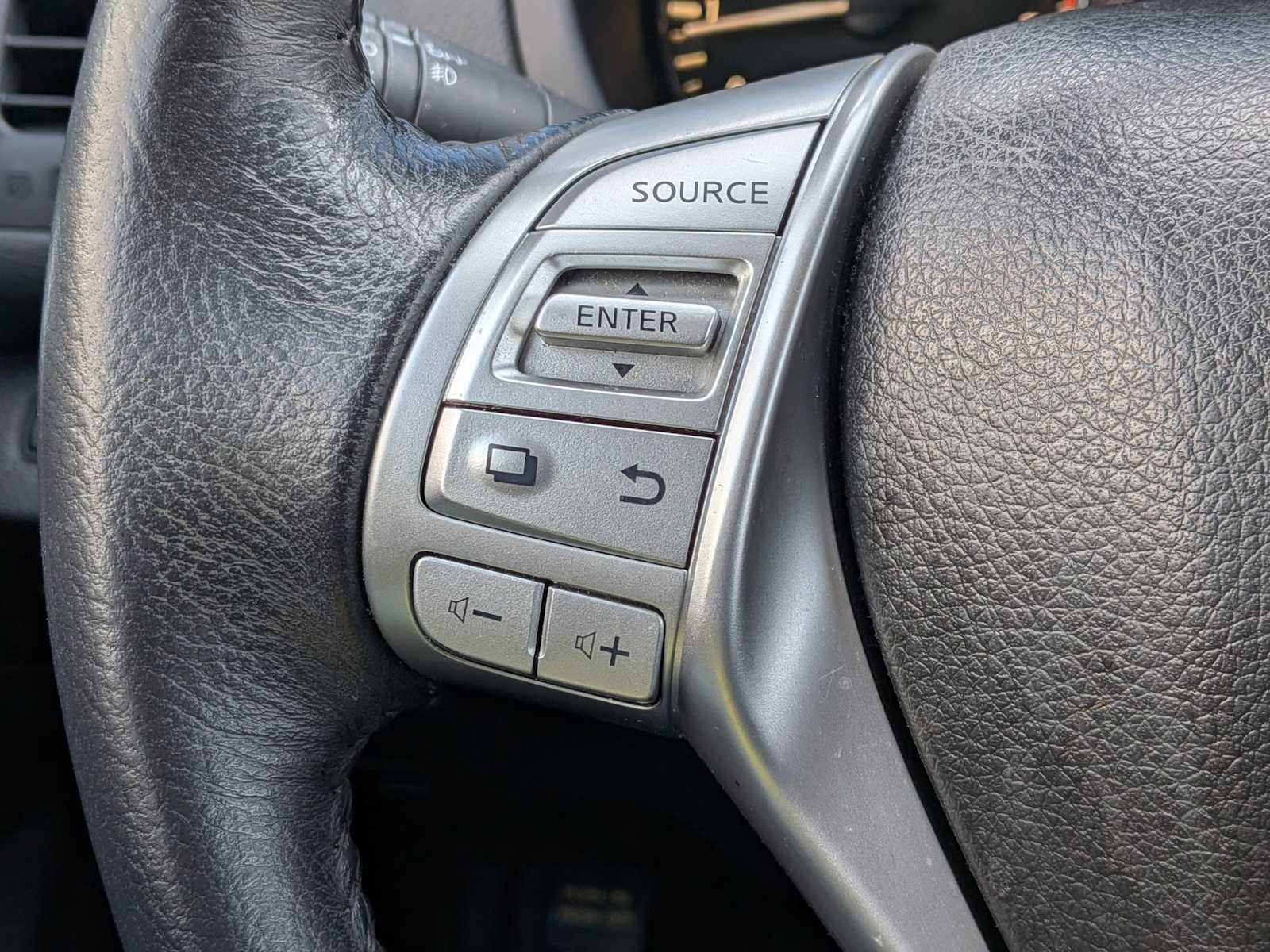 Thumbnail: 2016 Nissan Altima - 23