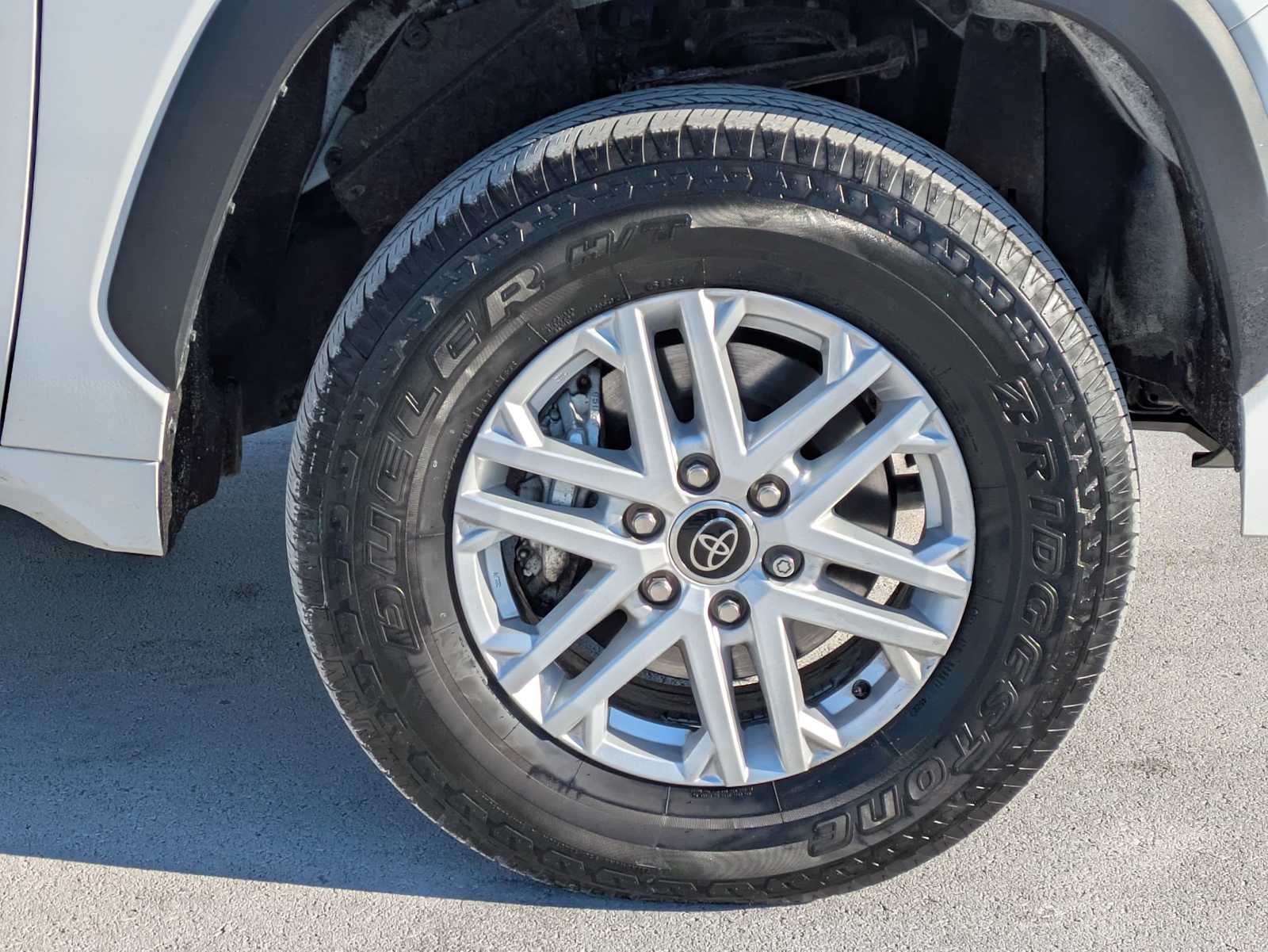 Thumbnail: 2023 Toyota Tundra - 13