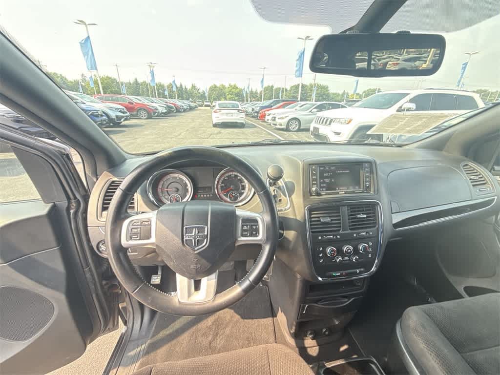 Thumbnail: 2018 Dodge Grand Caravan - 14
