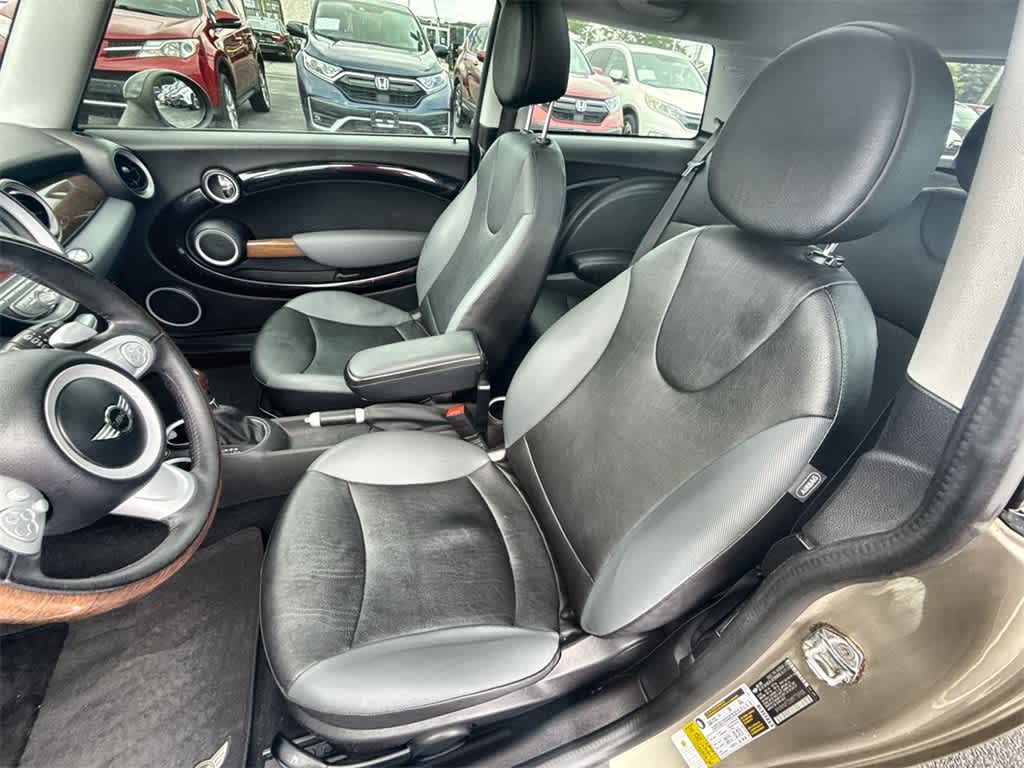 Thumbnail: 2009 MINI Cooper - 14