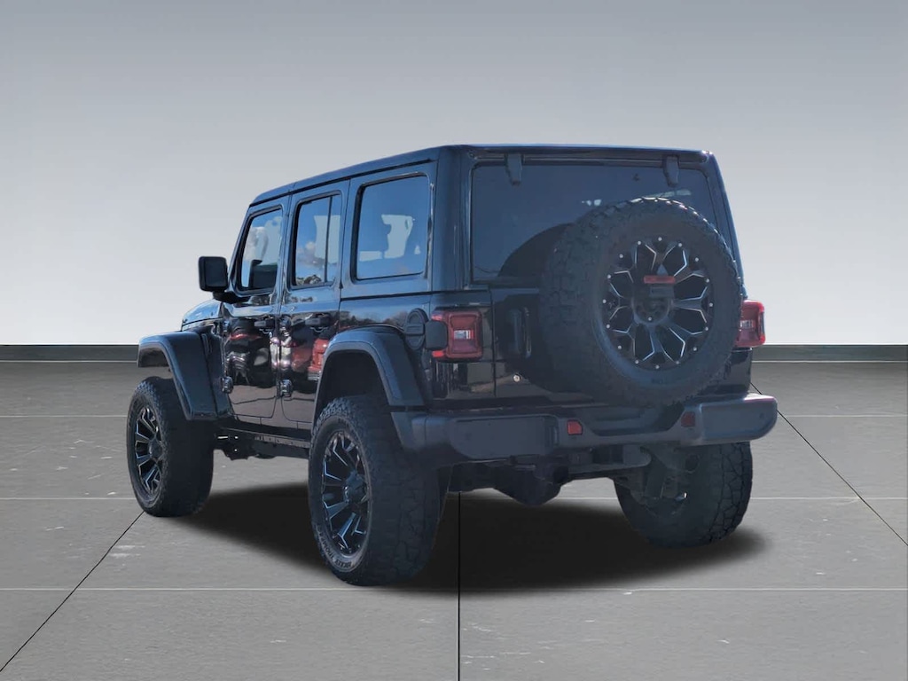 Used 2020 Jeep Wrangler Unlimited Sahara SUV