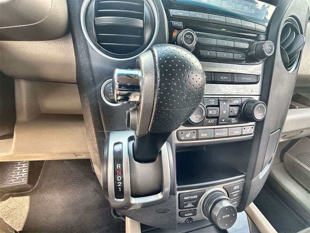 Thumbnail: 2013 Honda Pilot - 29