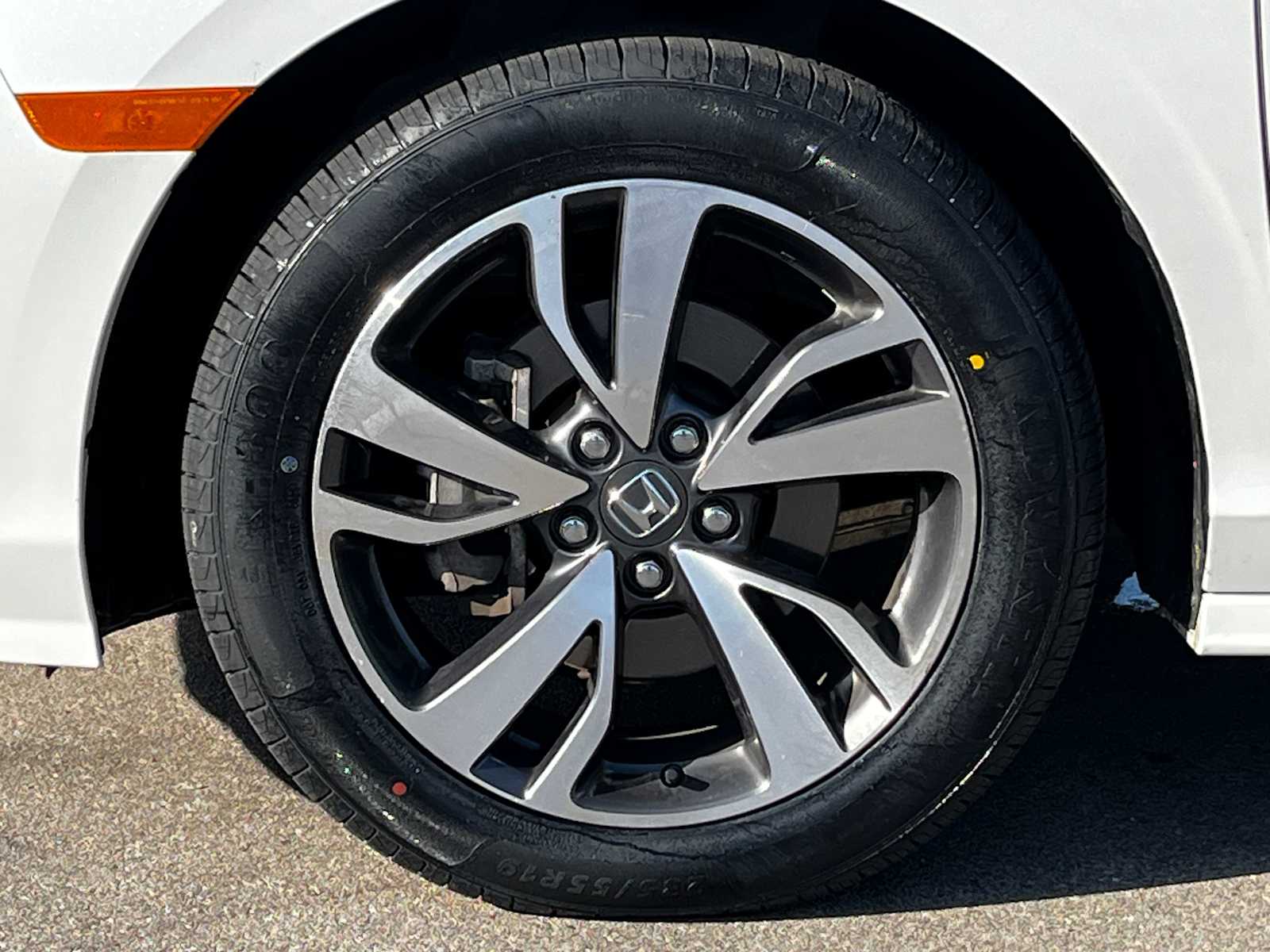 Thumbnail: 2023 Honda Odyssey - 12