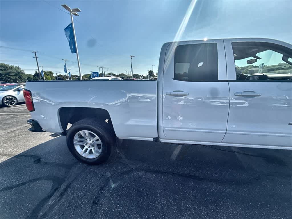 Thumbnail: 2019 Chevrolet Silverado 1500 - 6