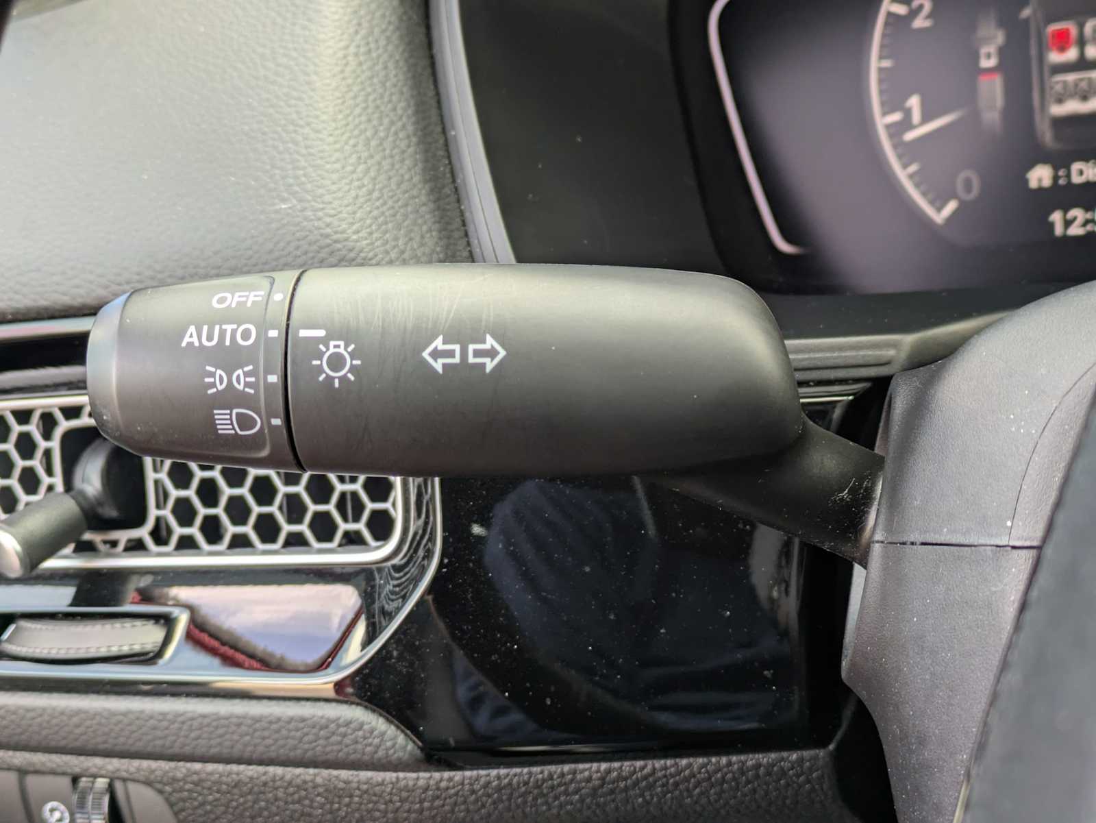 Thumbnail: 2024 Honda Civic - 24