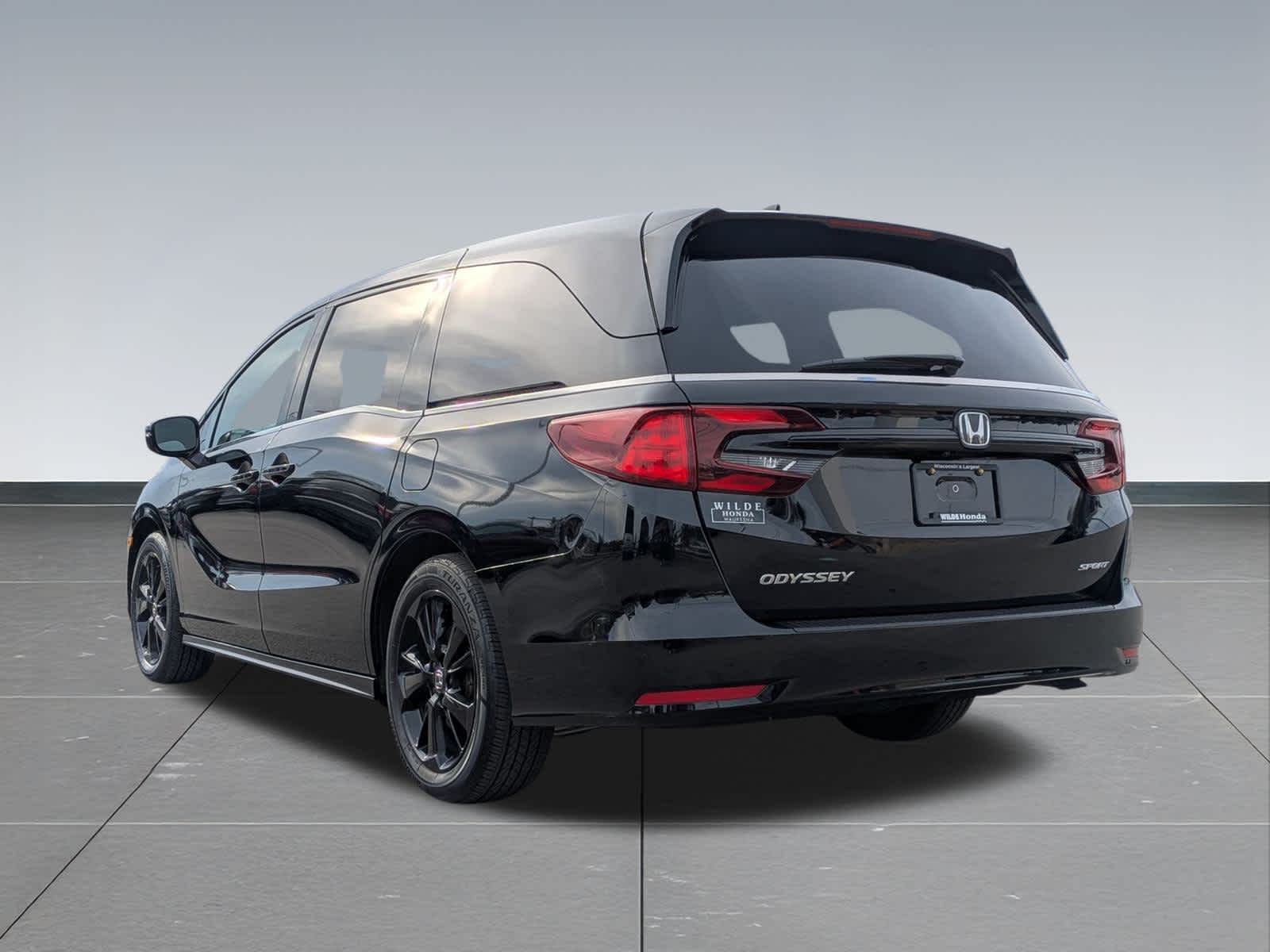 Thumbnail: 2023 Honda Odyssey - 4