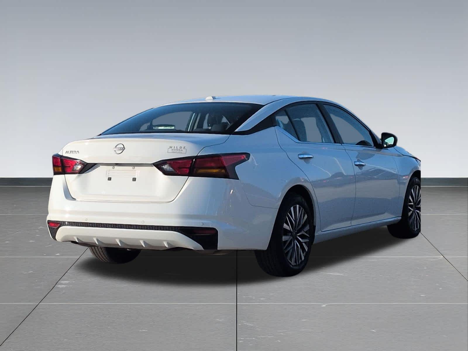 Thumbnail: 2025 Nissan Altima - 6