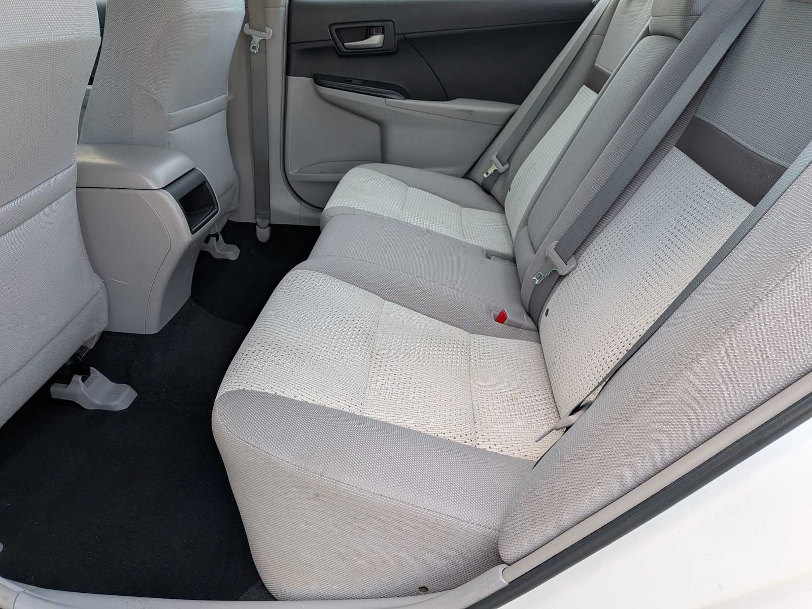 Thumbnail: 2014 Toyota Camry - 14