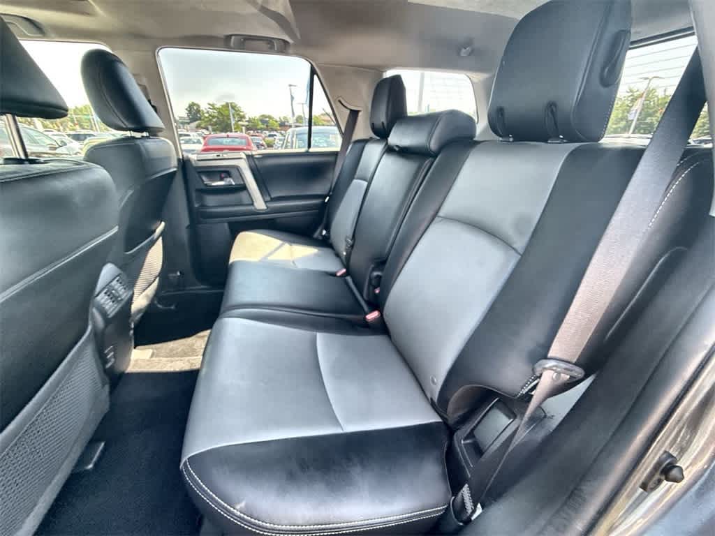 Thumbnail: 2019 Toyota 4Runner - 19