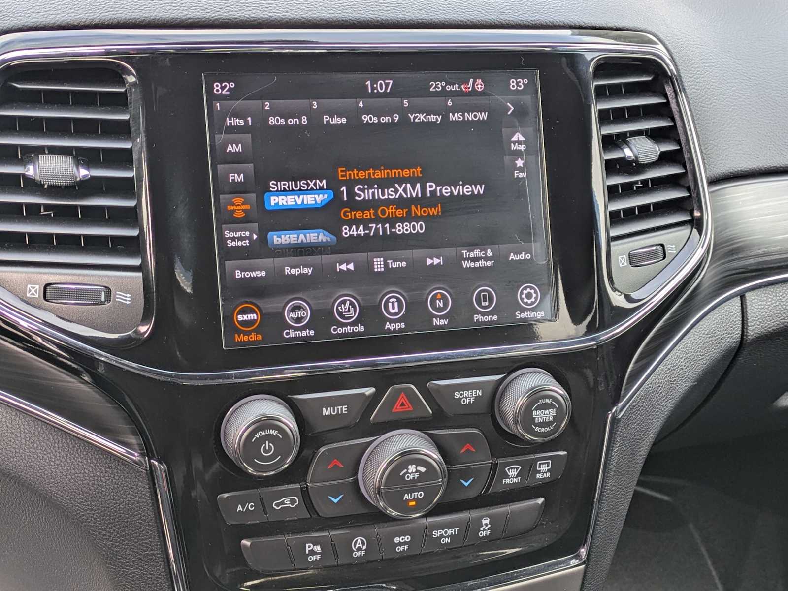 Thumbnail: 2020 Jeep Grand Cherokee - 26