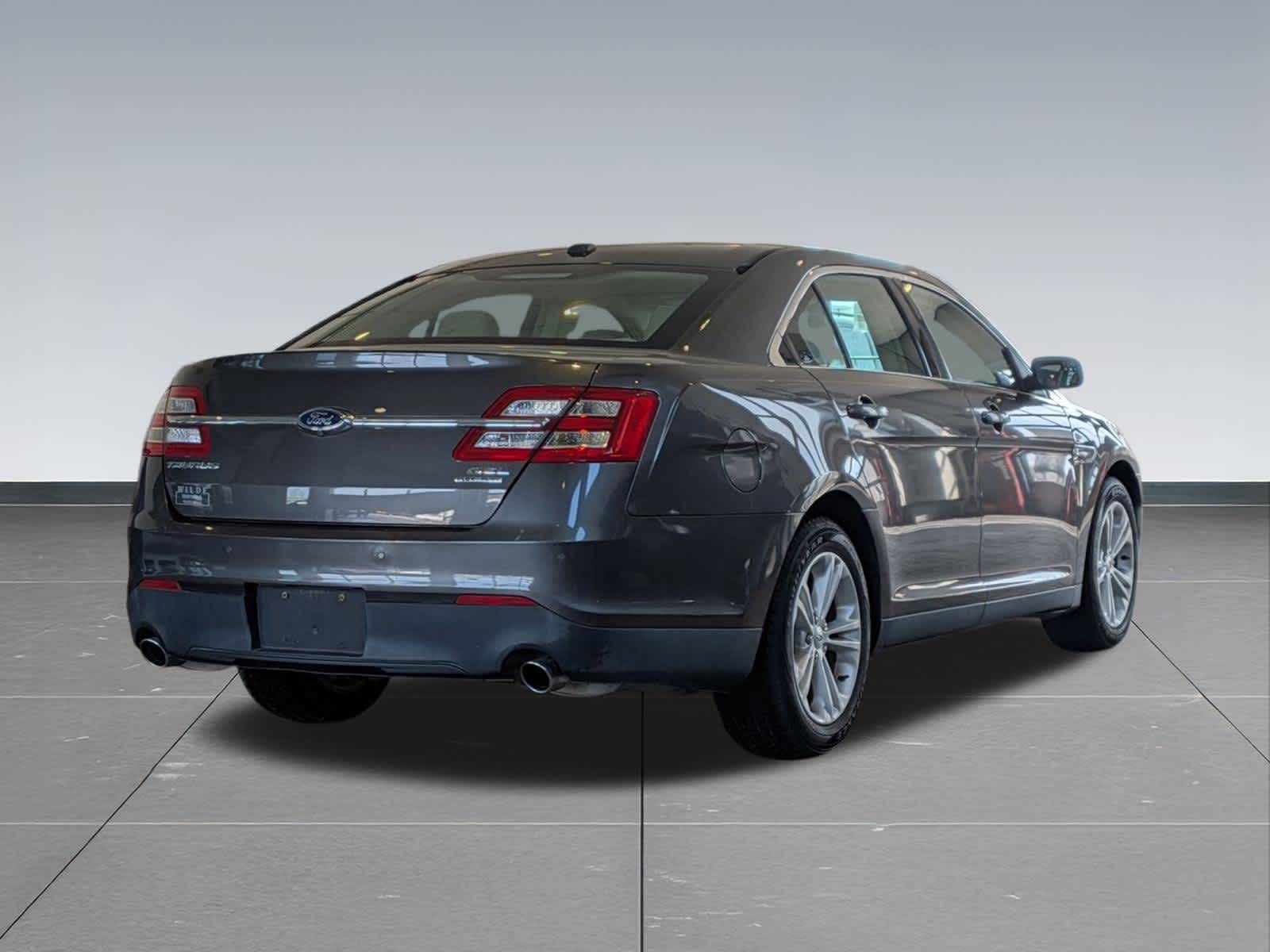 Thumbnail: 2015 Ford Taurus - 7