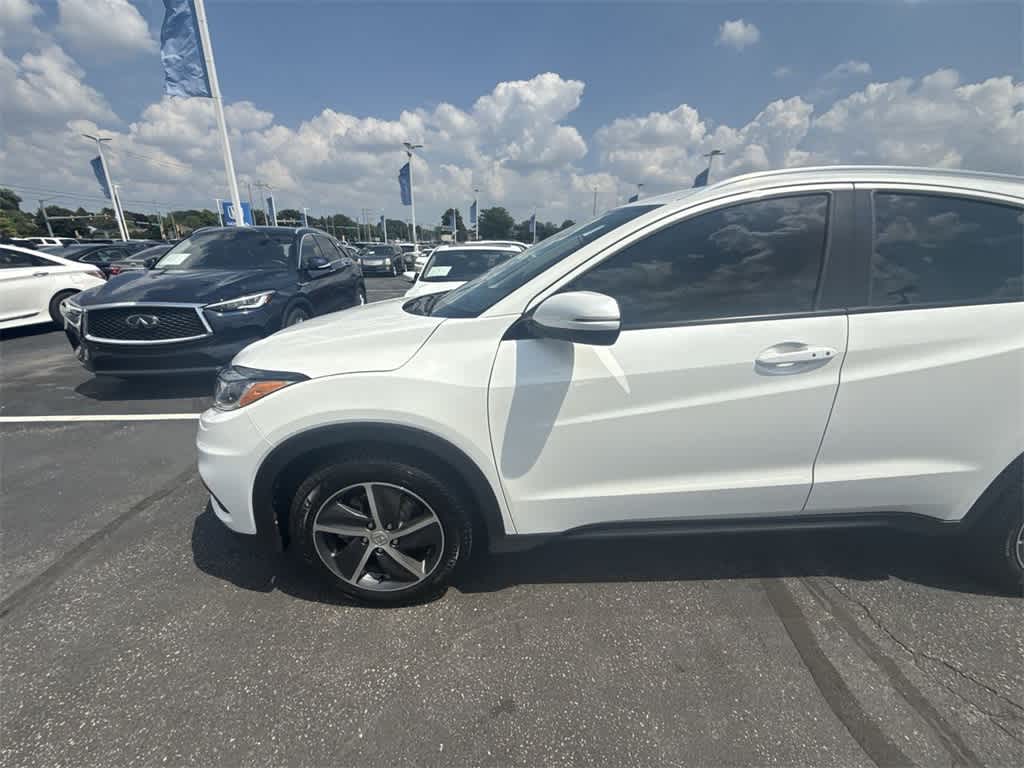 Thumbnail: 2022 Honda HR-V - 3