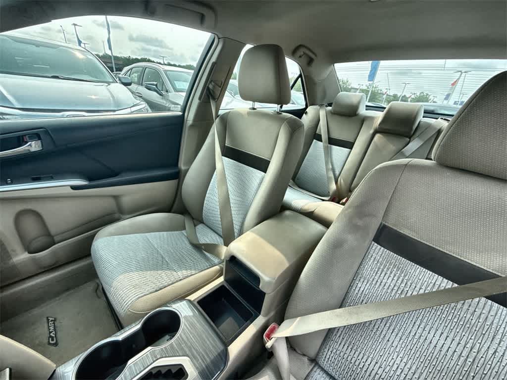 Thumbnail: 2012 Toyota Camry - 19