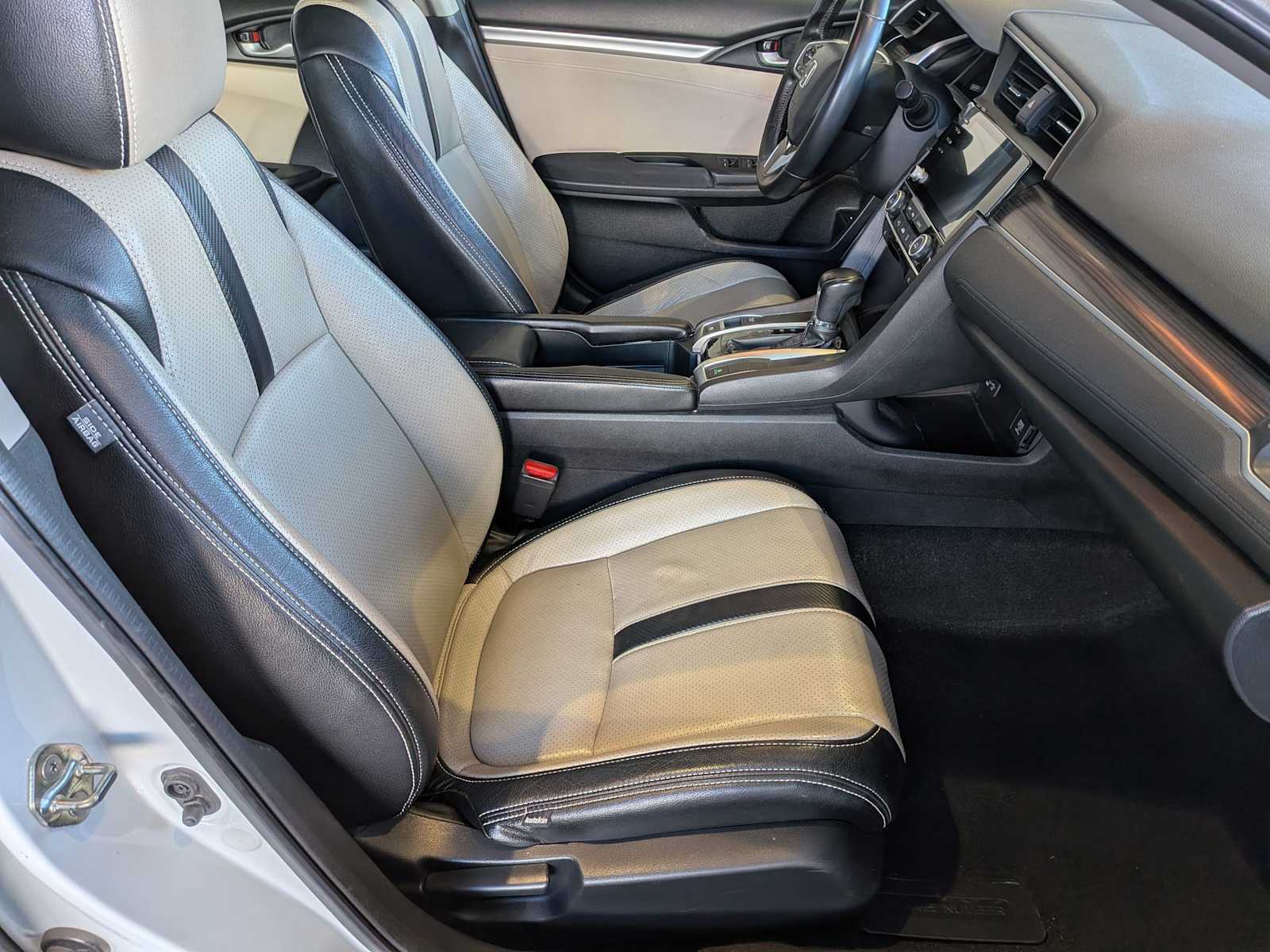 Thumbnail: 2019 Honda Civic - 22