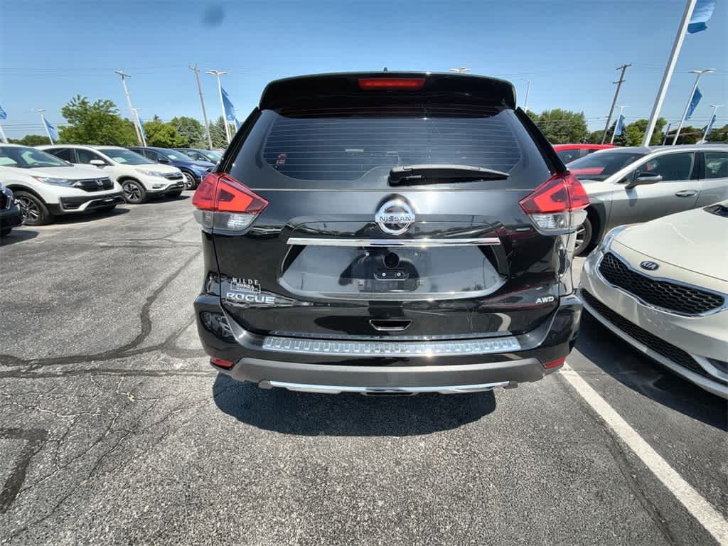Thumbnail: 2017 Nissan Rogue - 12