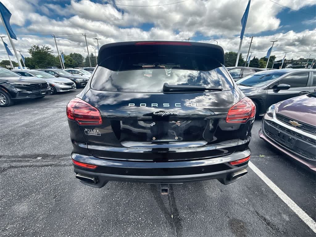Thumbnail: 2016 Porsche Cayenne - 11