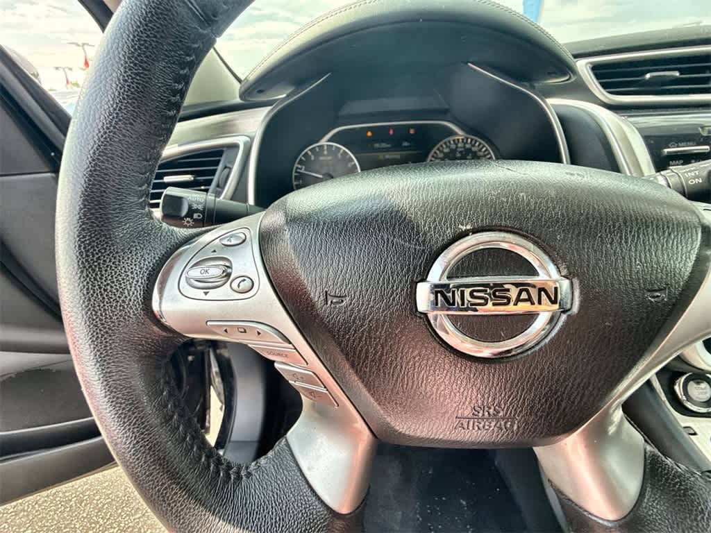 2016 Nissan Murano SV 23