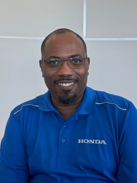 Staff member Dennis Boyd from ID_4a8942