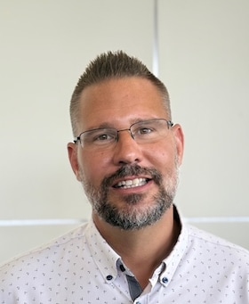 Staff member Mark Heinzelmann from ID_bd98e1