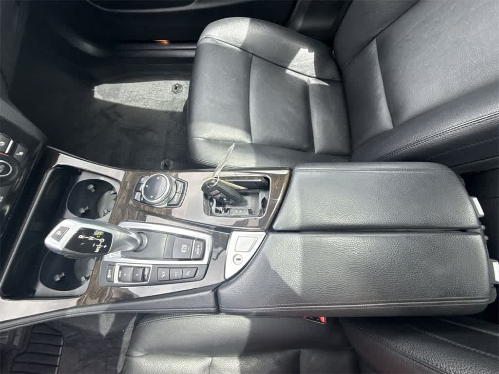 Thumbnail: 2014 BMW 5 Series - 27