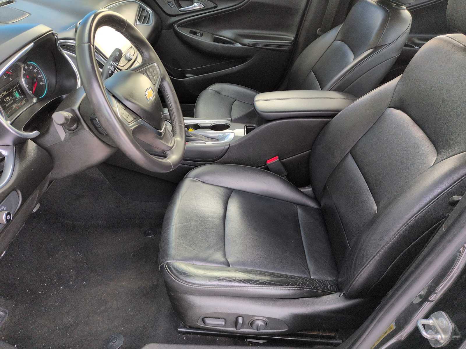 Thumbnail: 2016 Chevrolet Malibu - 15