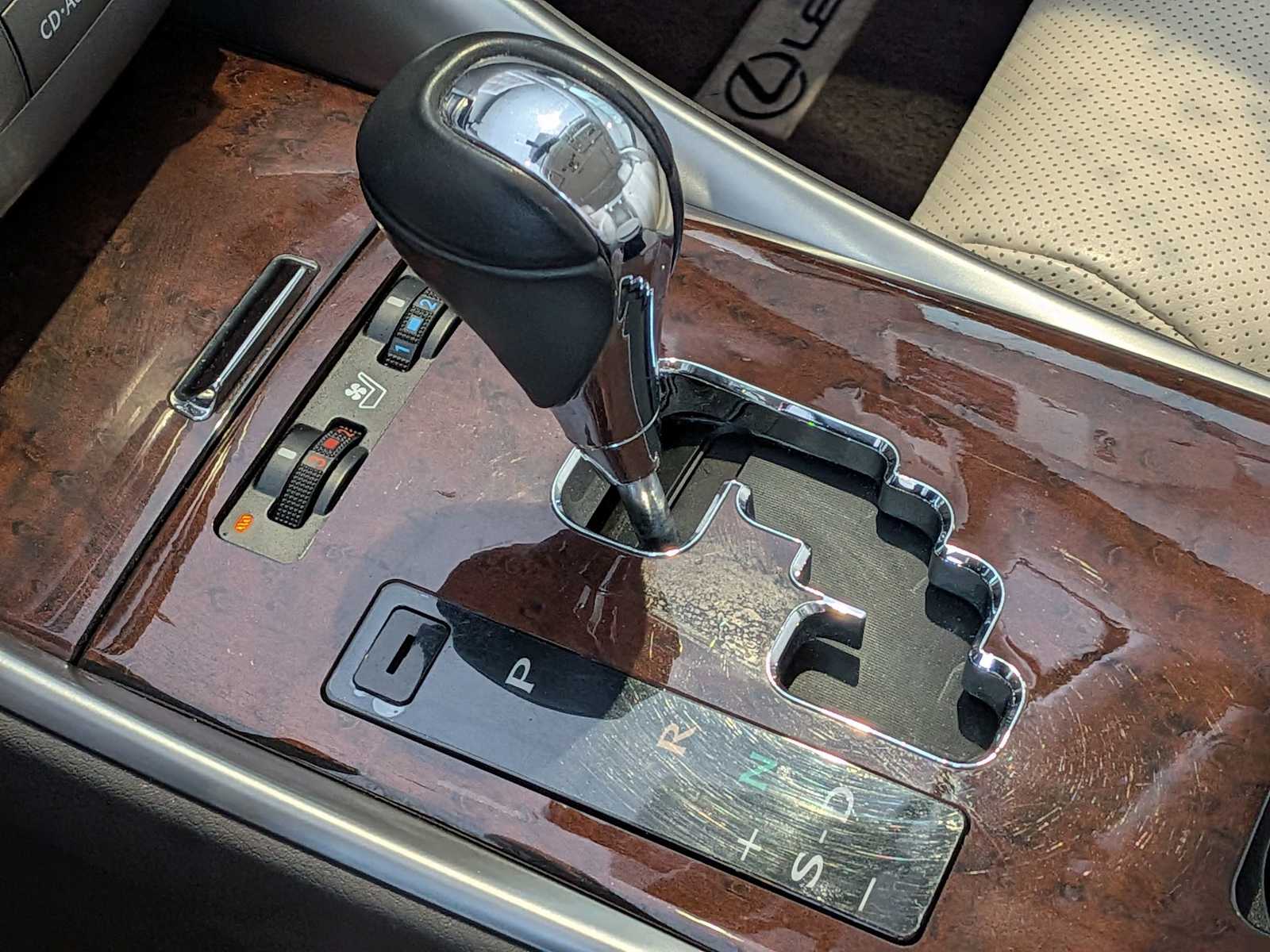 Thumbnail: 2012 Lexus IS - 30