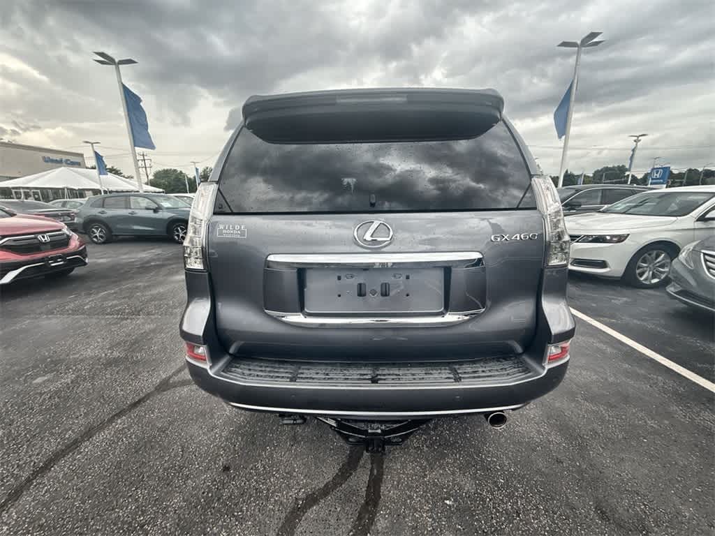 Thumbnail: 2016 Lexus GX - 12