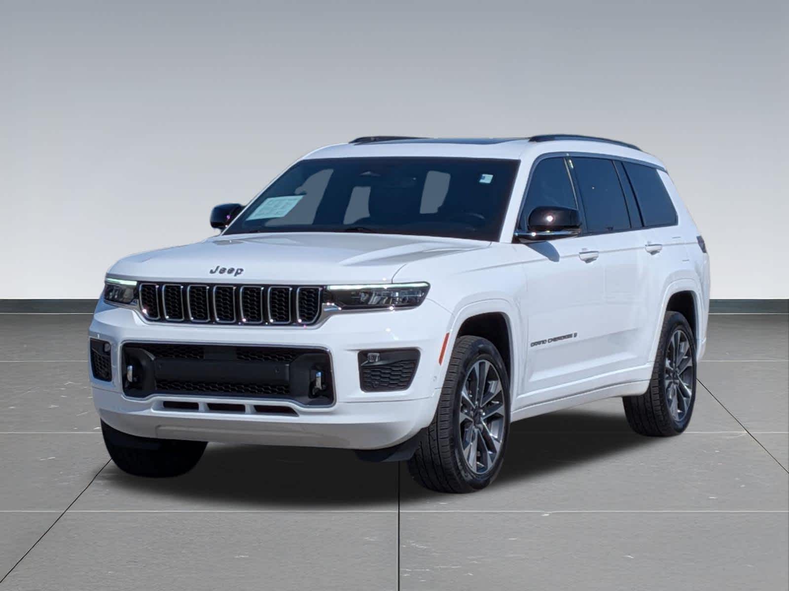 Thumbnail: 2022 Jeep Grand Cherokee - 9