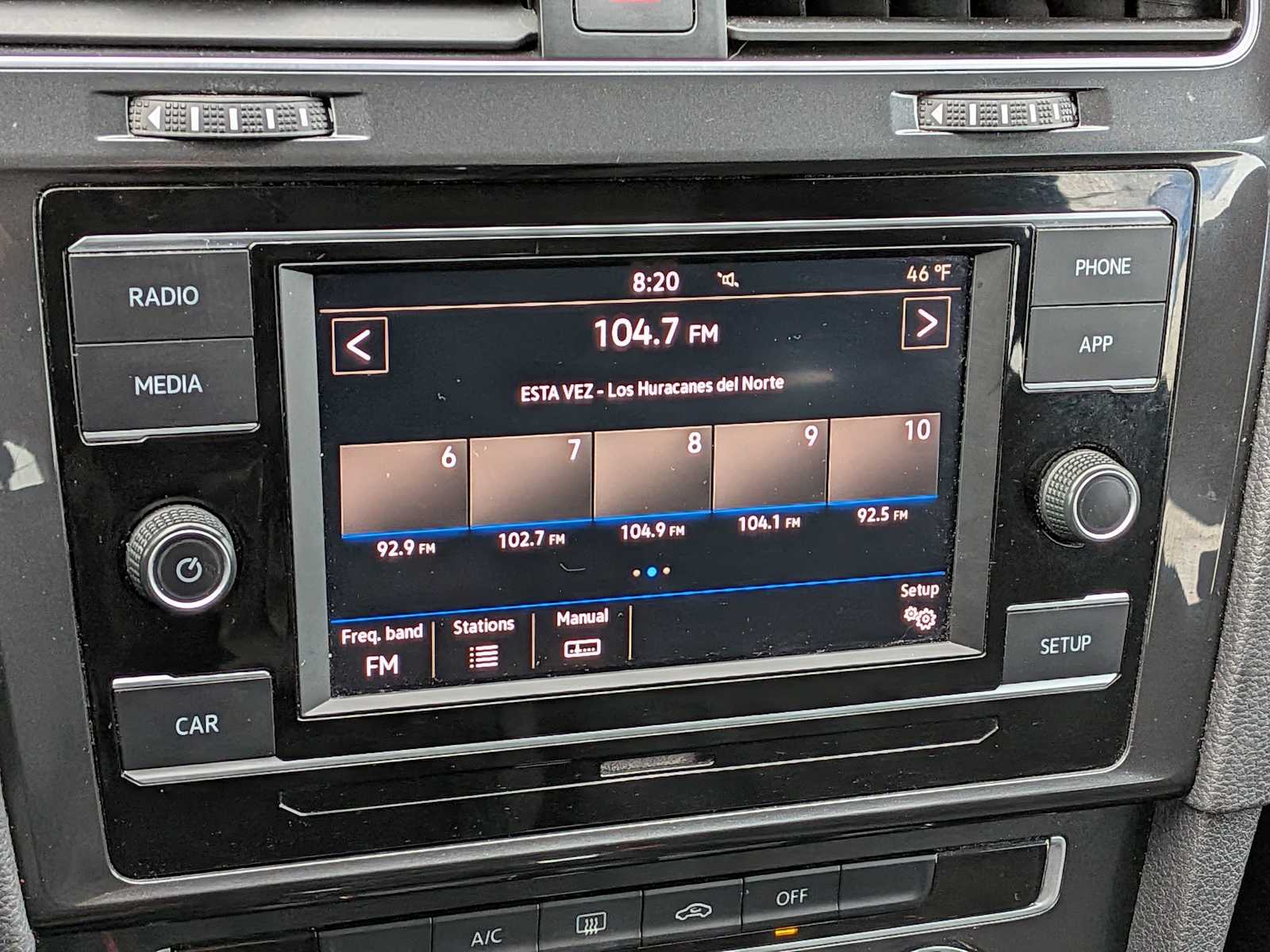 Thumbnail: 2019 Volkswagen e-Golf - 25