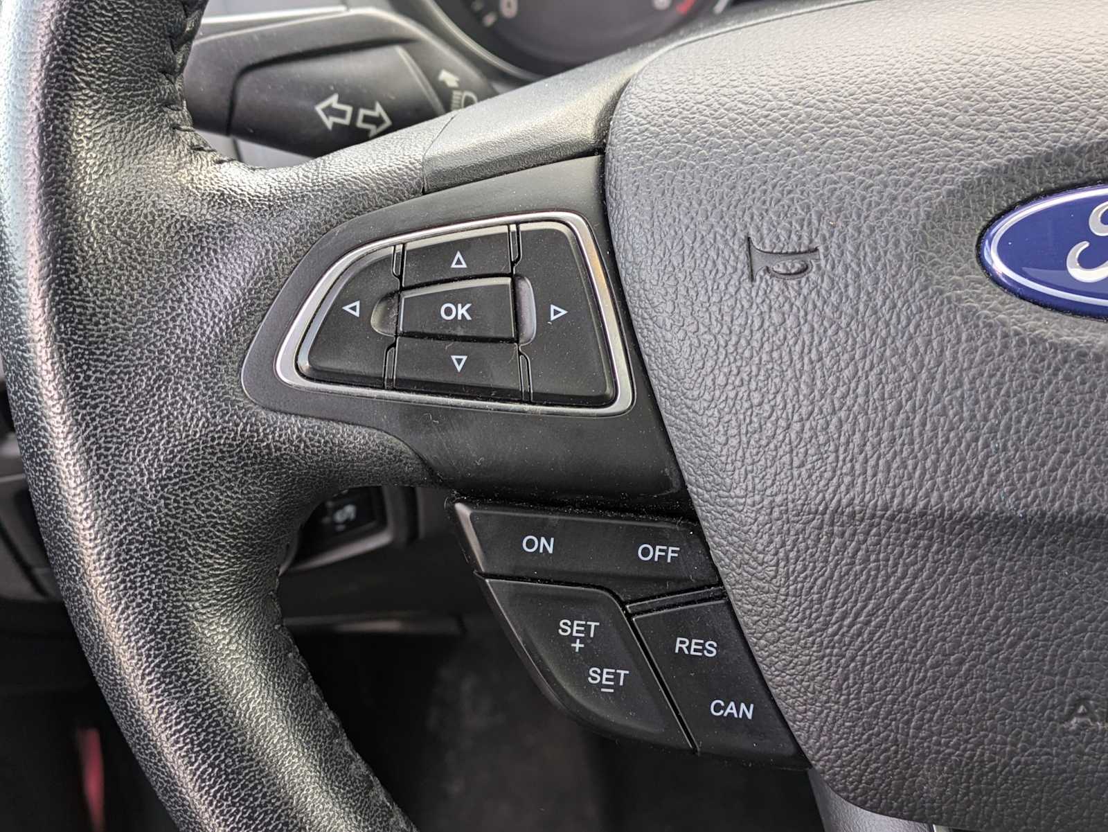 Thumbnail: 2016 Ford Focus - 22