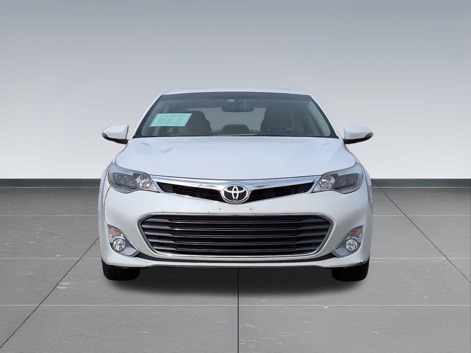 Thumbnail: 2013 Toyota Avalon - 9