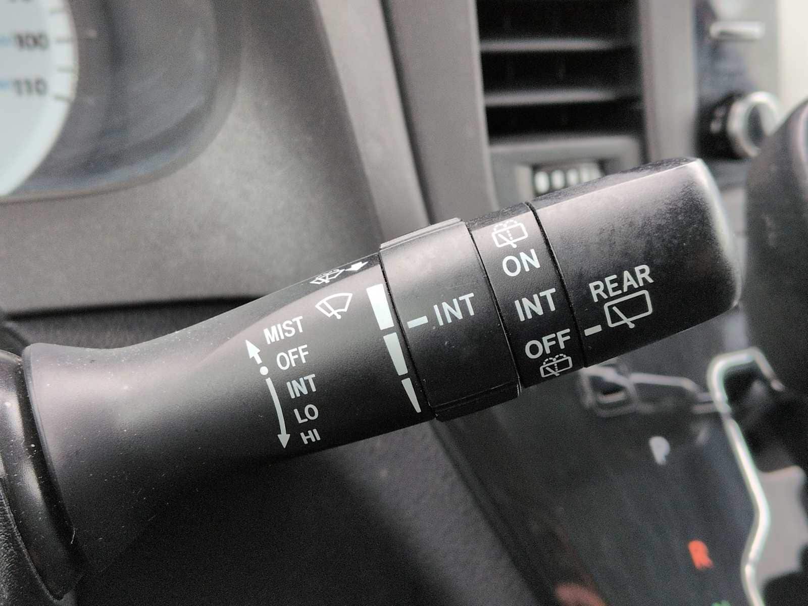 Thumbnail: 2018 Toyota Sienna - 24