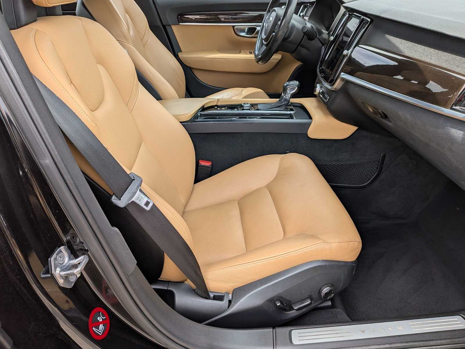 Thumbnail: 2017 Volvo S90 - 21