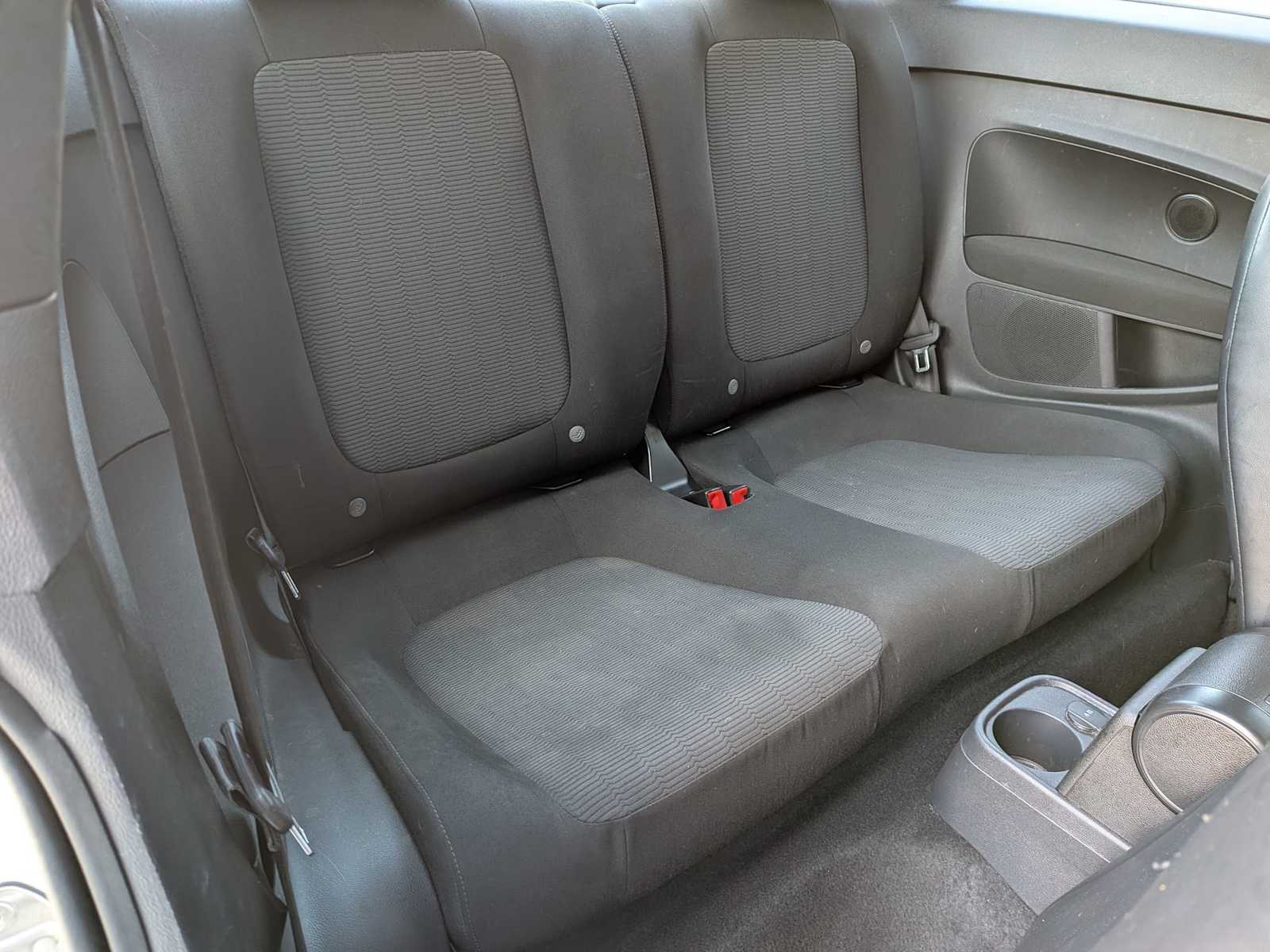 Thumbnail: 2016 Volkswagen Beetle - 18