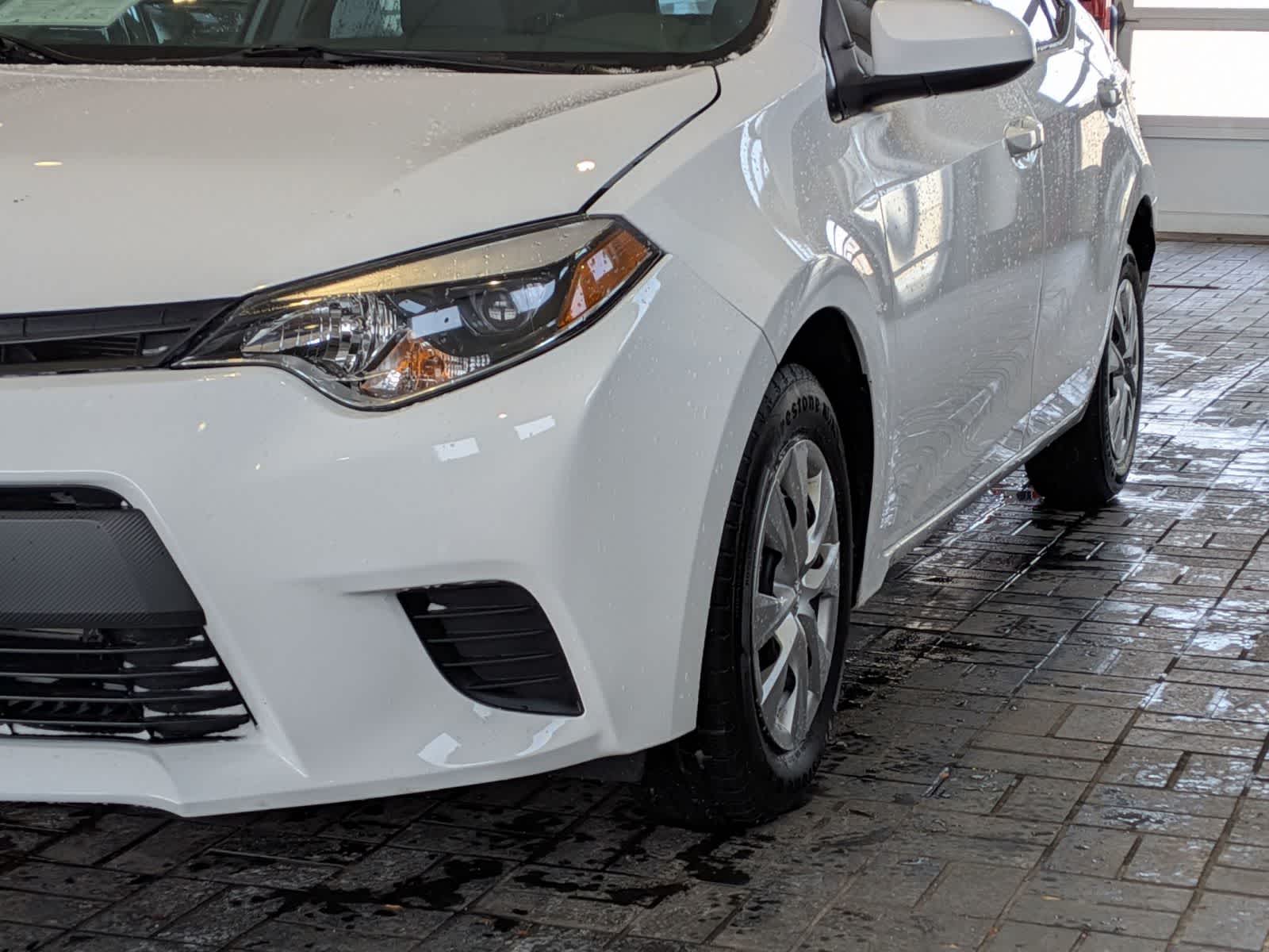 Thumbnail: 2015 Toyota Corolla - 10