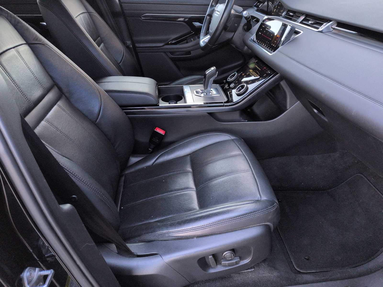 Thumbnail: 2020 Land Rover Range Rover Evoque - 21