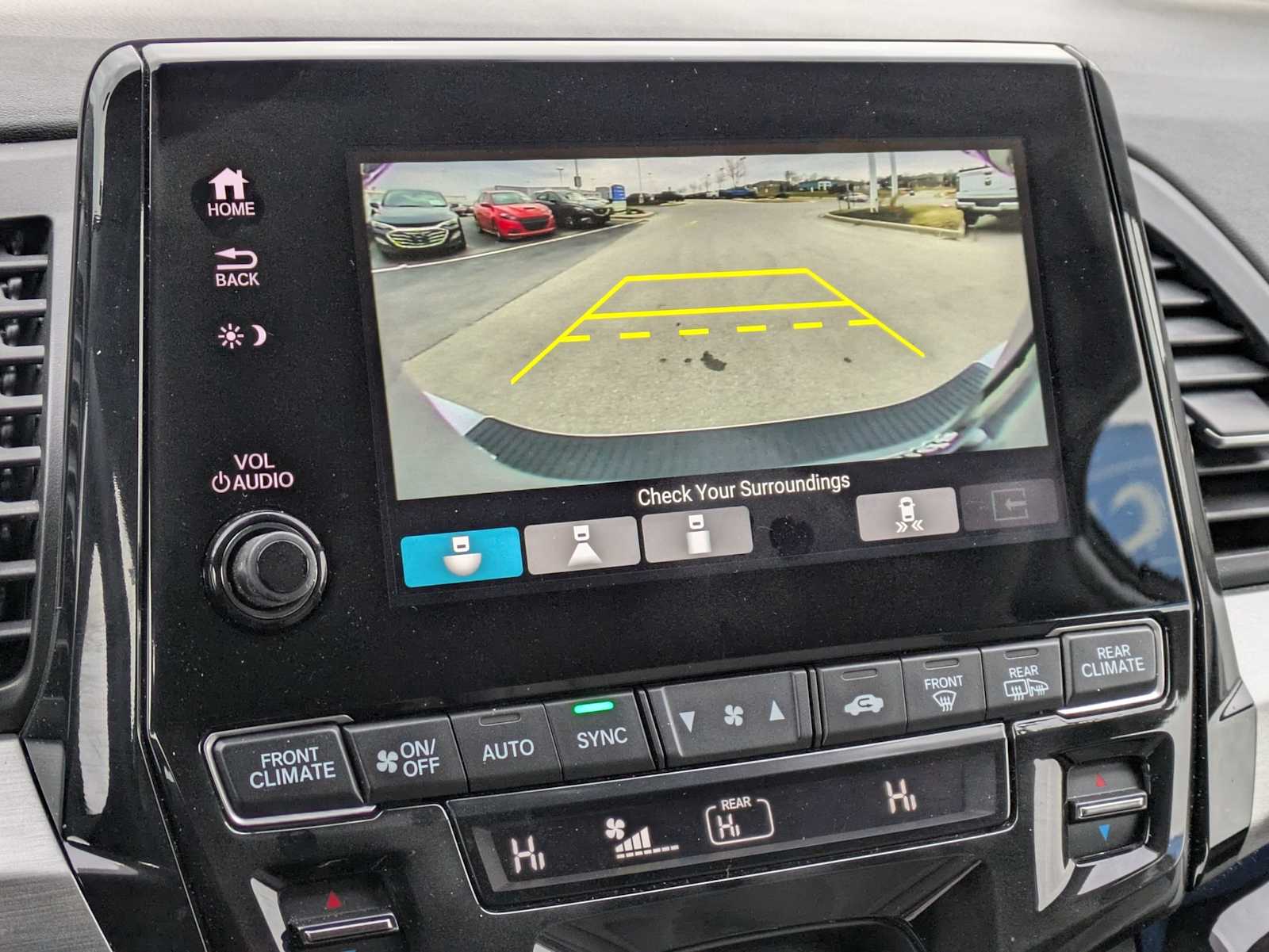 Thumbnail: 2023 Honda Odyssey - 30