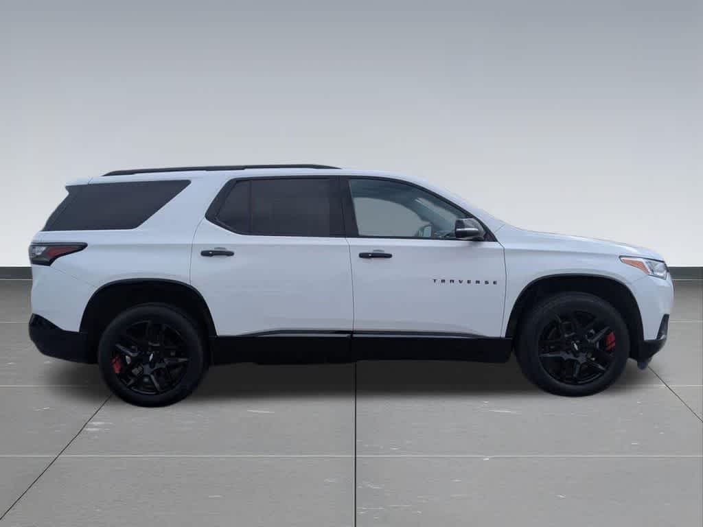 Thumbnail: 2020 Chevrolet Traverse - 9