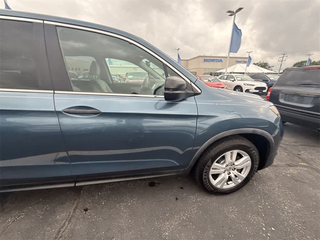Thumbnail: 2016 Honda Pilot - 8