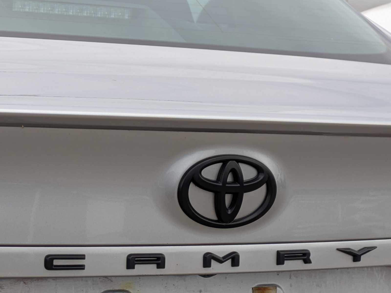 Thumbnail: 2019 Toyota Camry - 11